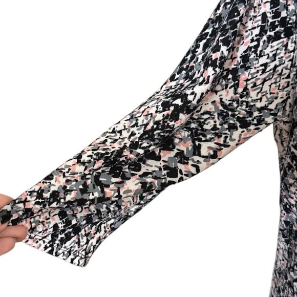 Large Multi Color 3/4 Sleeve Tee (Black, White, Pink), Soft and Flattering - Picture 2 of 6